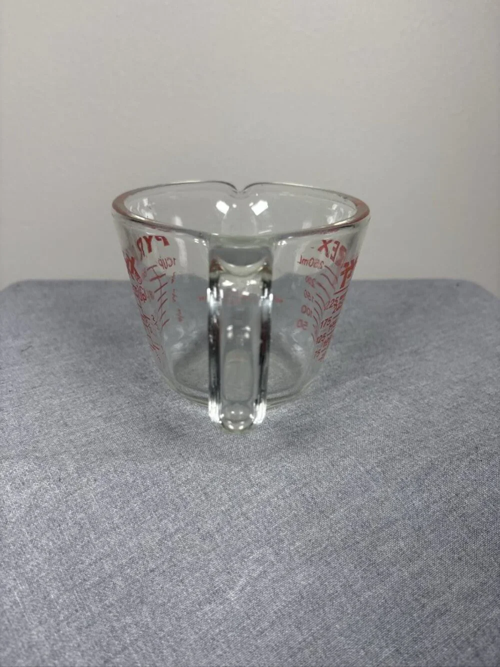 VTG Pyrex 508 Glass Measuring Cup 1 Cup 8 oz 250 mL Red Lettering USA